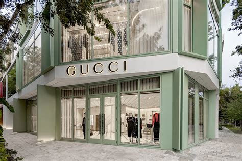 gucci miami design district hours|gucci design district miami fl.